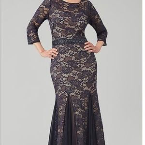 Navy blue lace Evening gown size 8. Bead belt